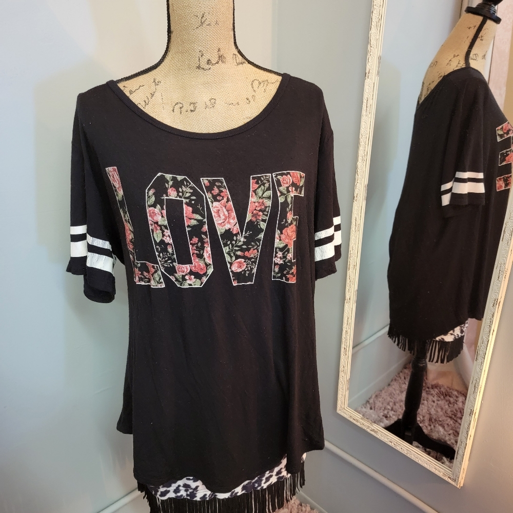 1X back Love comfy tee!